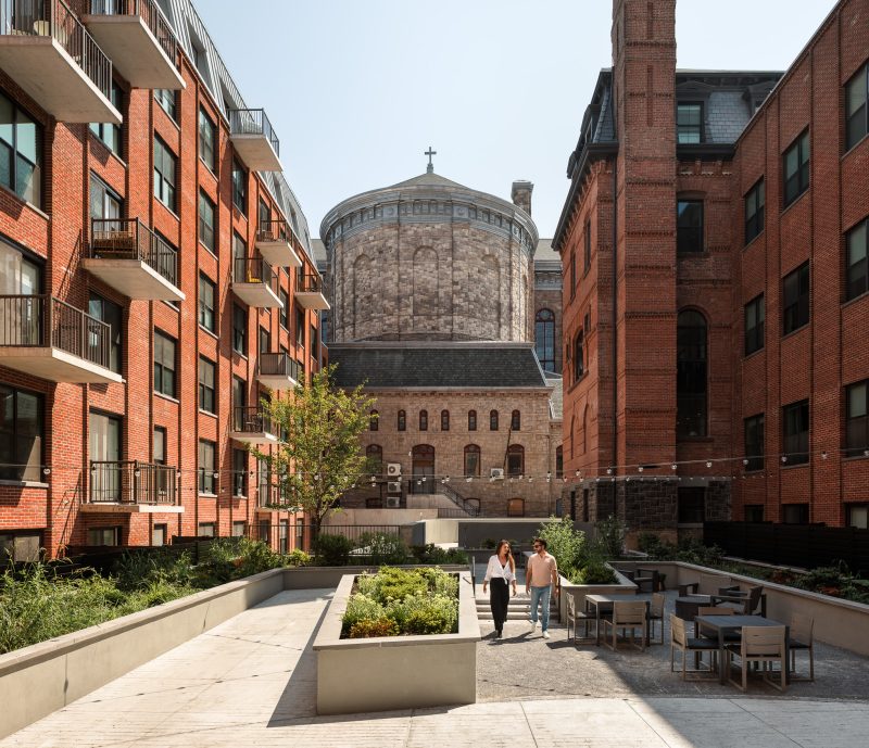 The Hartby, Brooklyn NY exterior courtyard